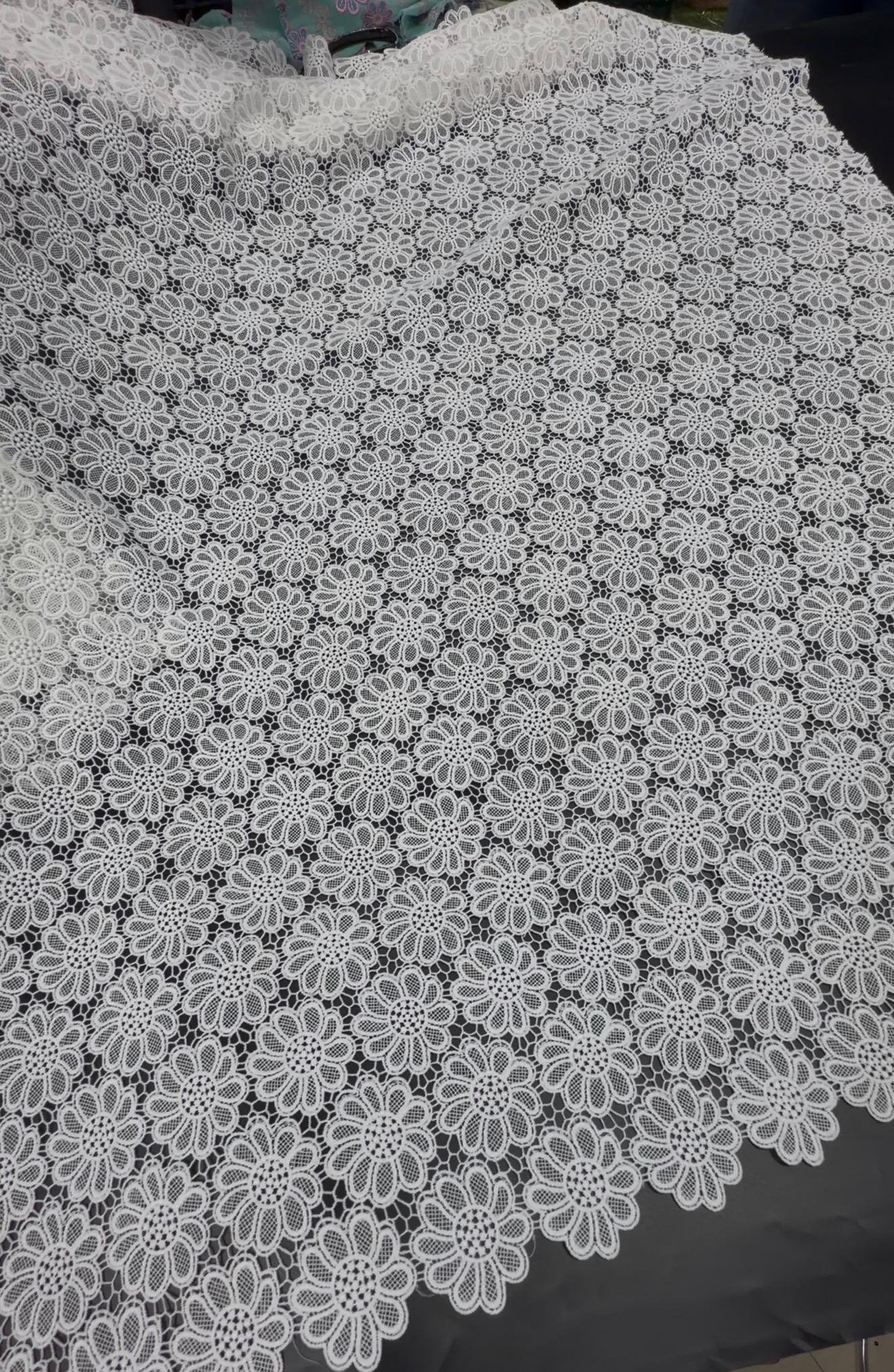 Luxury white pure Djipur